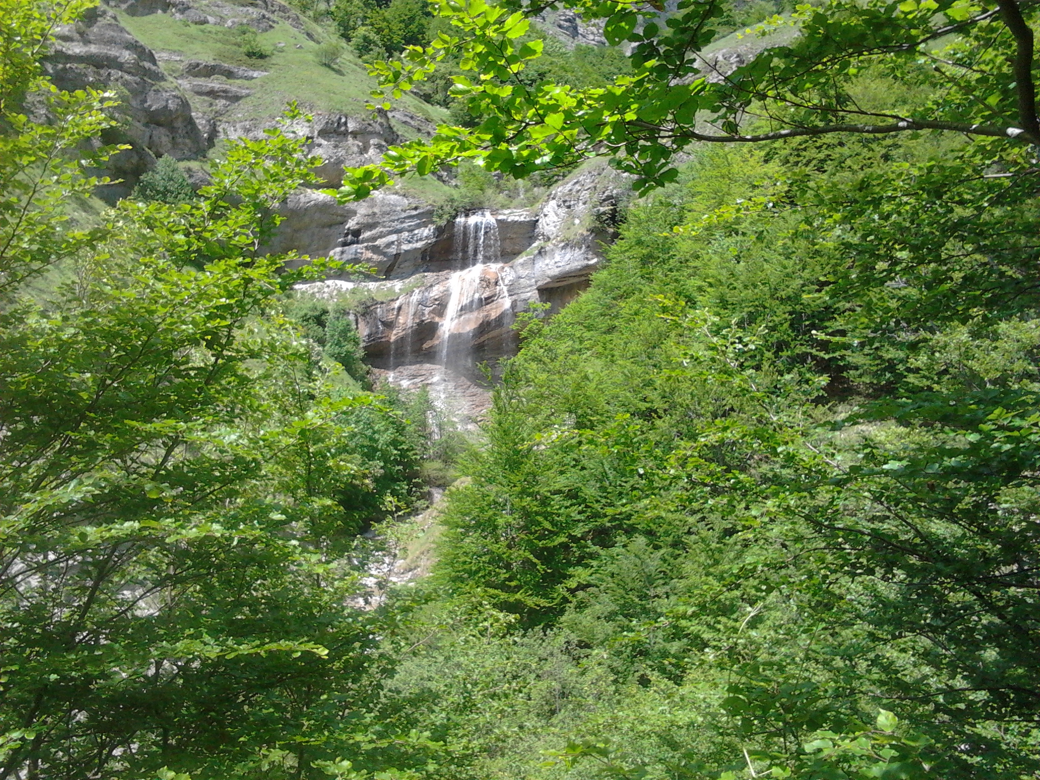 Tra le più belle cascate dei Monti della Laga: La Volpara e Le Prata