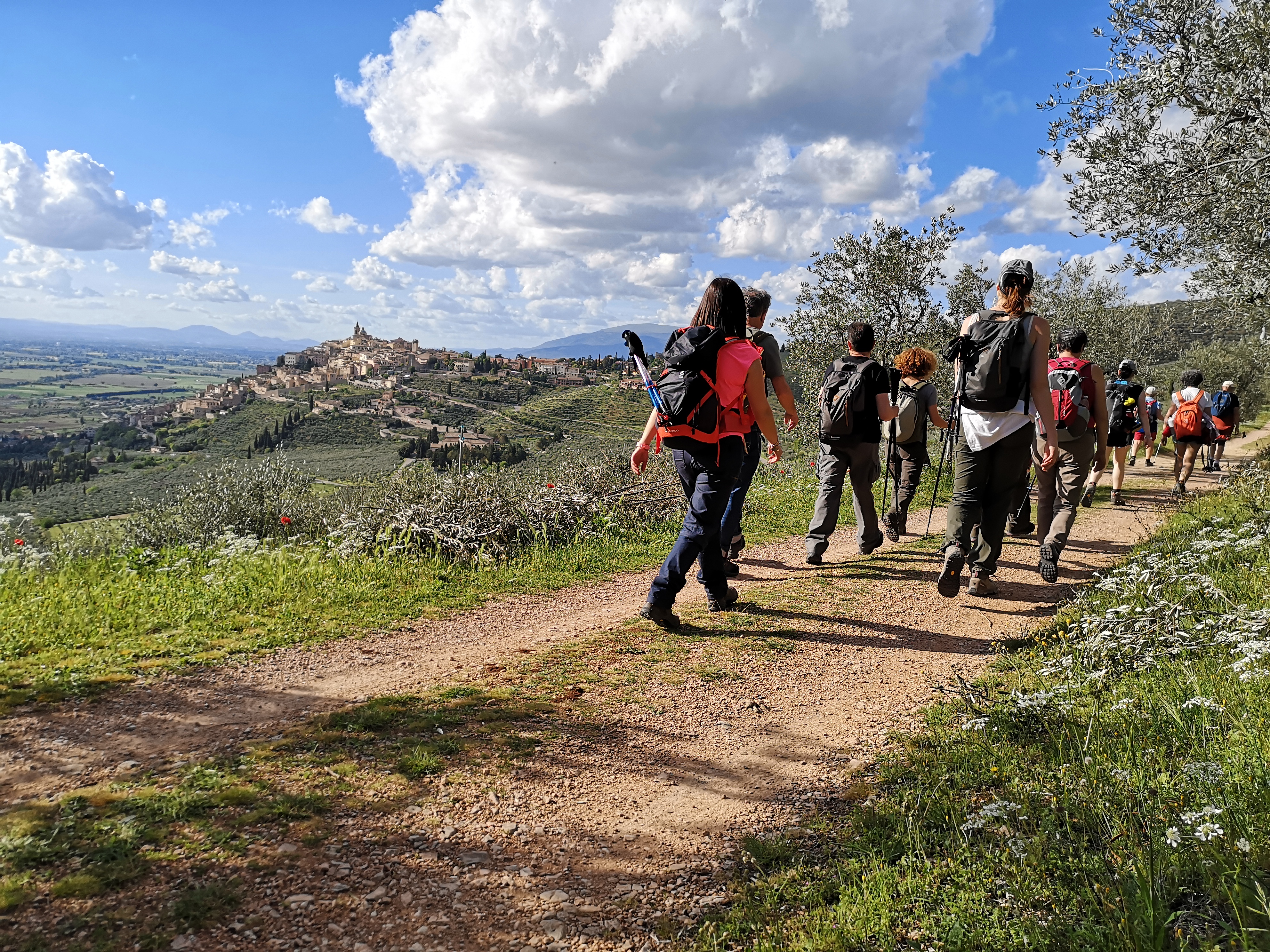 IL CAMMINO DELL'ANTICA VIA UMBRA da Spoleto ad Assisi